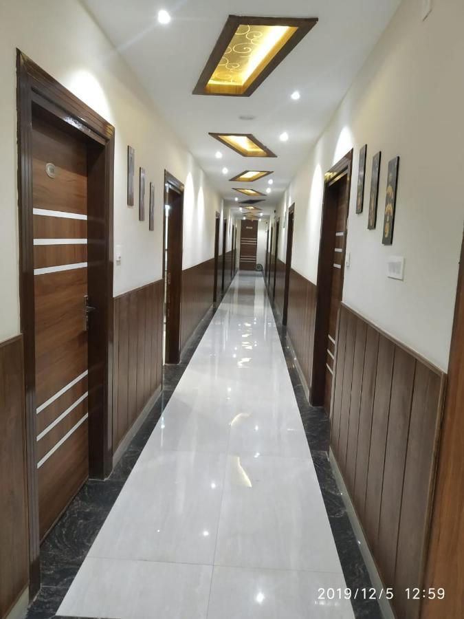 Shri Sai Hotel Azamgarh Luaran gambar