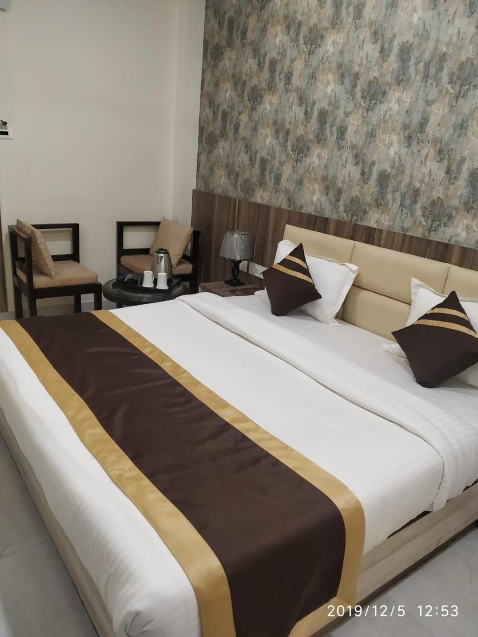 Shri Sai Hotel Azamgarh Luaran gambar