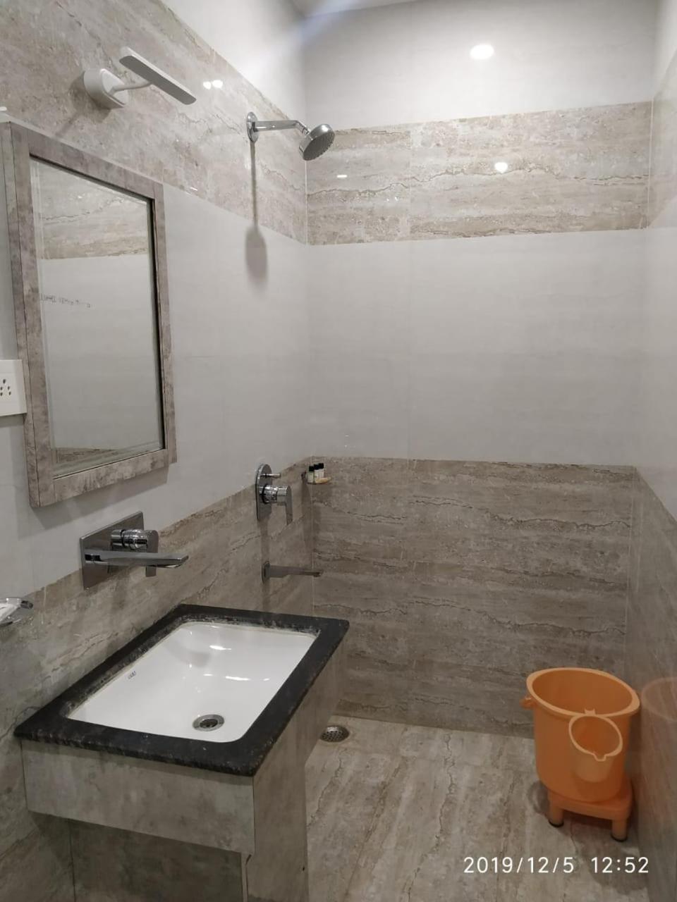Shri Sai Hotel Azamgarh Luaran gambar